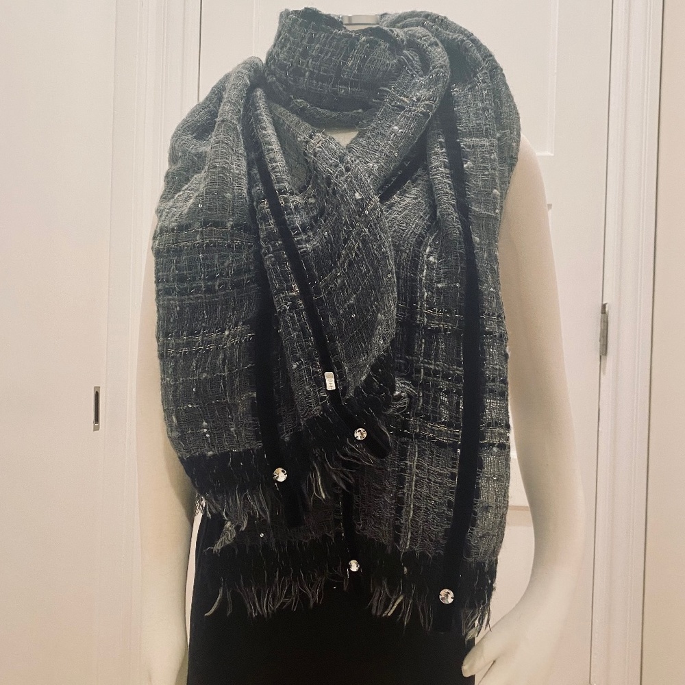 HIGH Scarf - Picture 7 of 8